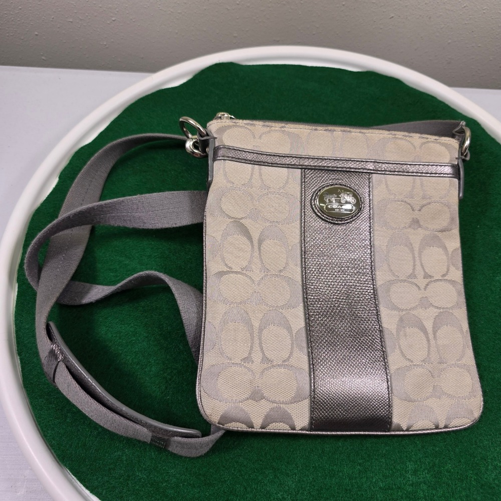 Coach Signature Crossbody File Bag Grey Silver Metallic Adjustable Strap 43976 - Picture 3 of 13